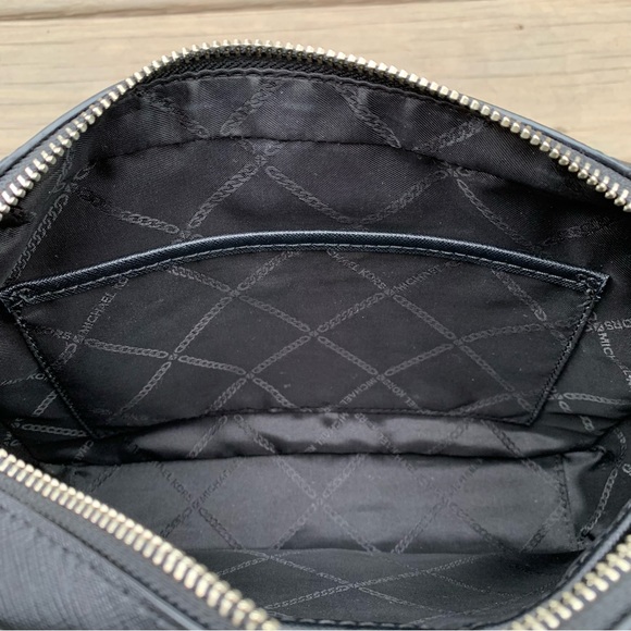 Michael Kors Jet Set East West Black Monogram Crossbody Bag Purse - Picture 13 of 16